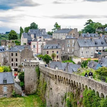 Mallory - Appartement Spacieux Dinan Centre Buitenkant foto